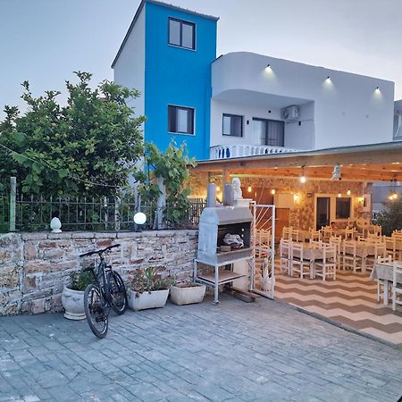 Blue Hotel Ksamil Eksteriør billede