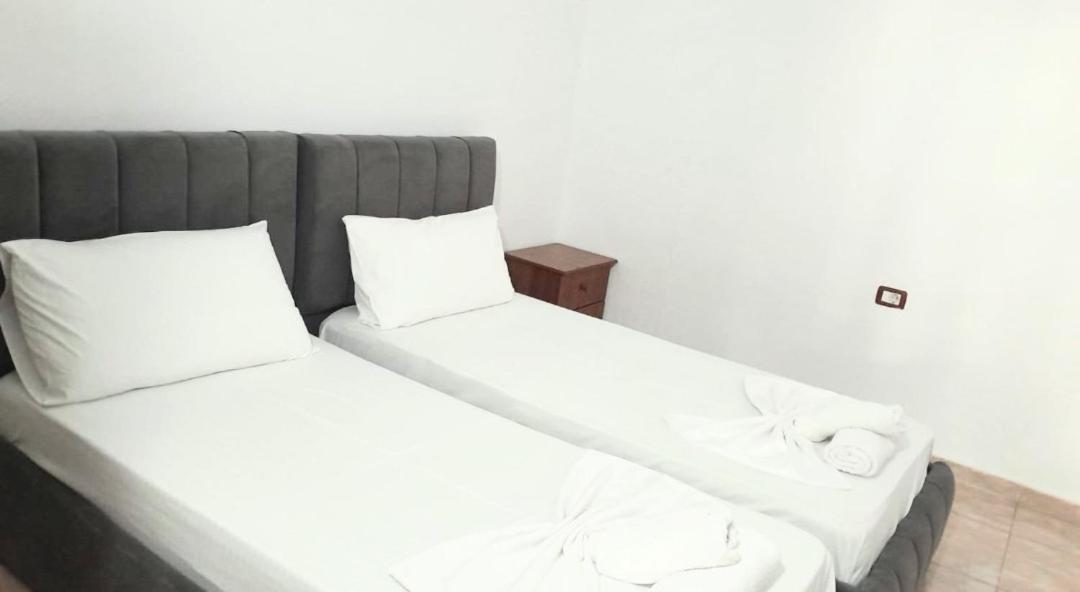 Blue Hotel Ksamil Værelse billede
